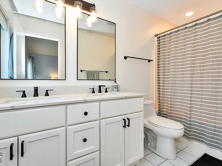 17323 Lakebrook Dr — Photo 19