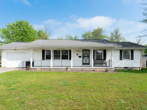 1810 W Chestnut St, Marion, IL 62959