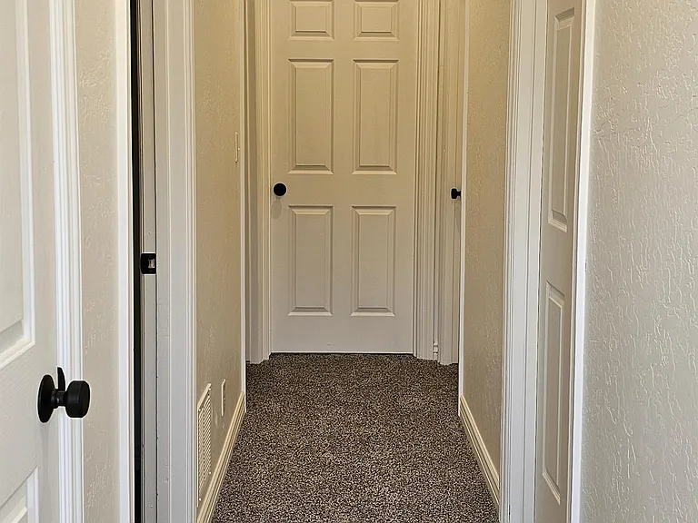 1471 E Payton Way — Photo 11