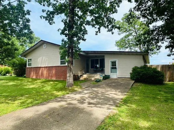 1304 E Crest Dr, Houston, MO 65483