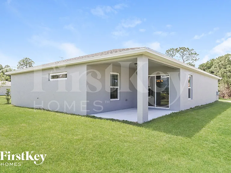 1158 SW Eleuthera Ave — Photo 15