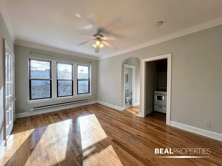 4614 North Paulina — Photo 16
