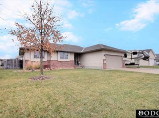 1408 Brewer Dr, Fremont, NE 68025
