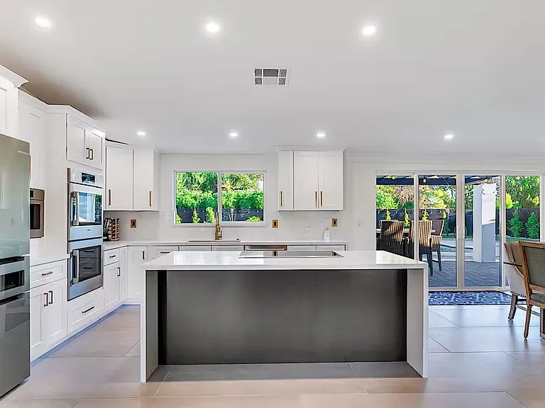 8309 E Highland Ave — Photo 18