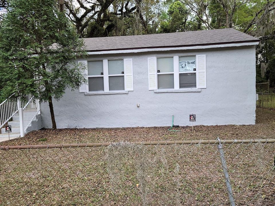 Fence Front yard