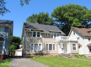 1716 Lee Rd, Cleveland Heights, OH 44118