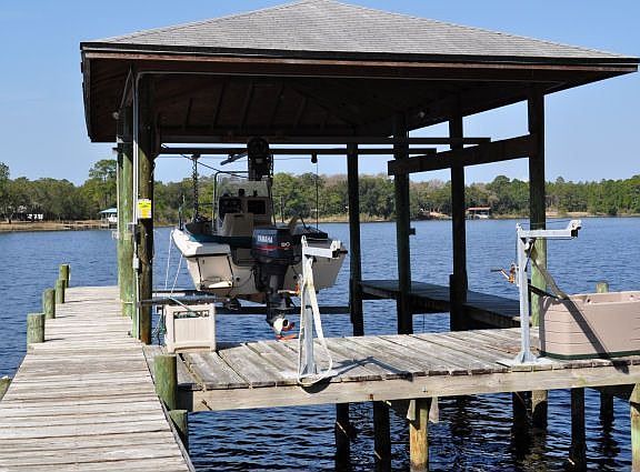 3rd image of 834 Plantation Dr