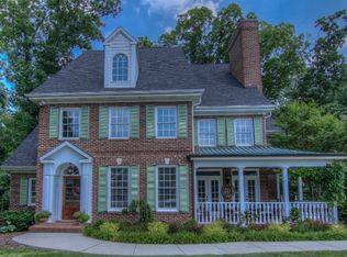 1821 Buckingham Ct, Kingsport, TN 37660