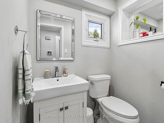 4th image of 206 Hickling Trl