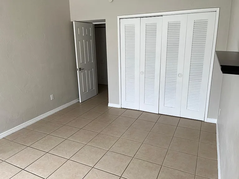 11822 SW 81st Rd — Photo 12