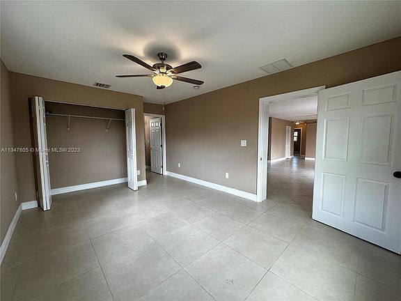3rd image of 141 NE 212th St