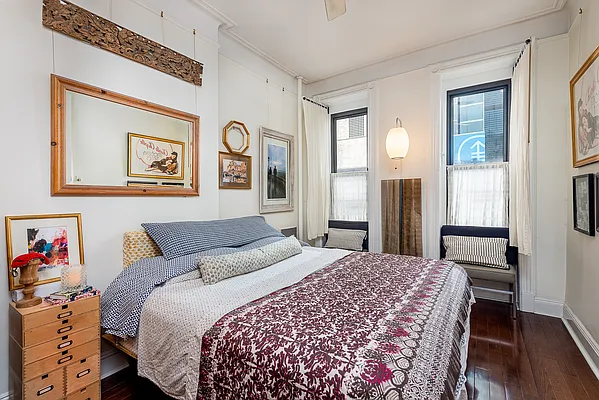 Sold by Compass | media 25