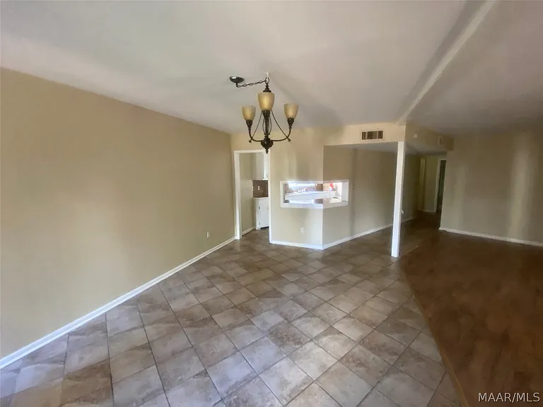 2440 Price St #C — Photo 7