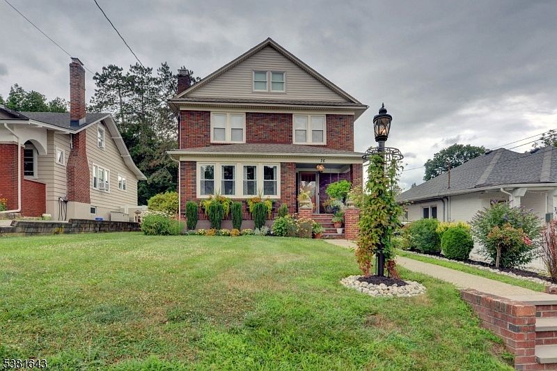 1st image of 26 Chestnut St