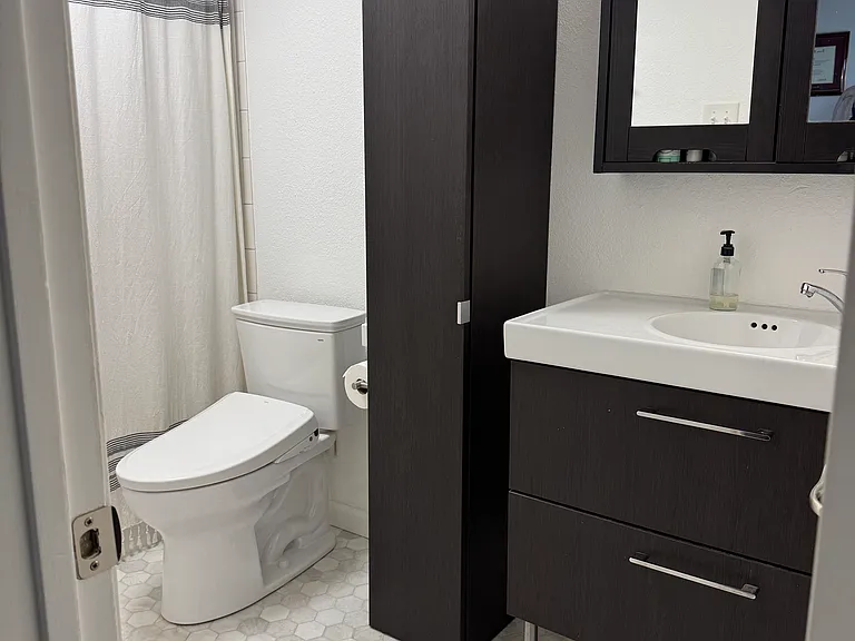 1514 Parker Ln #207 — Photo 8