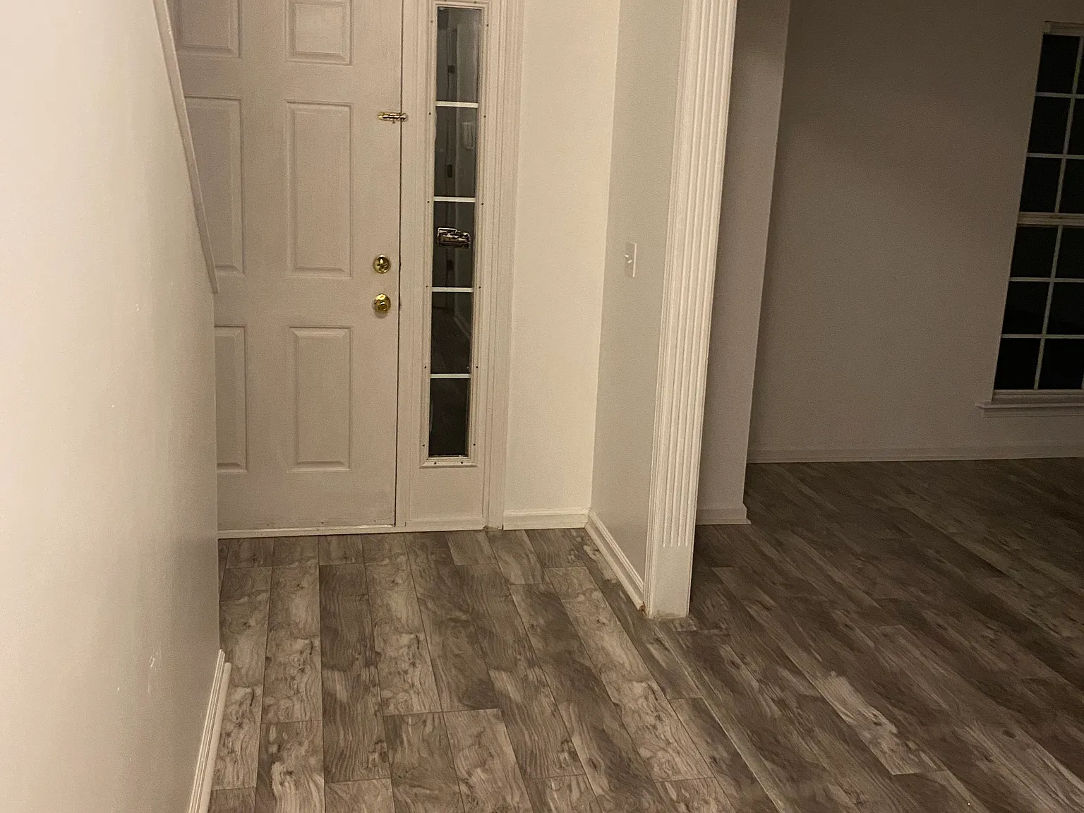 4 bed, 2.5 bath, 1874 sqft, $2,300 — Photo 2