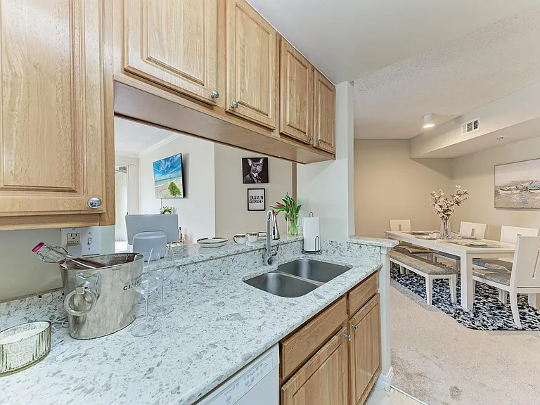5601 Bentgrass Dr #304 — Photo 20