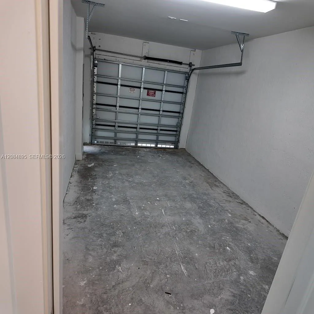 3 bed, 2.5 bath, 1558 sqft, $2,850 — Photo 4