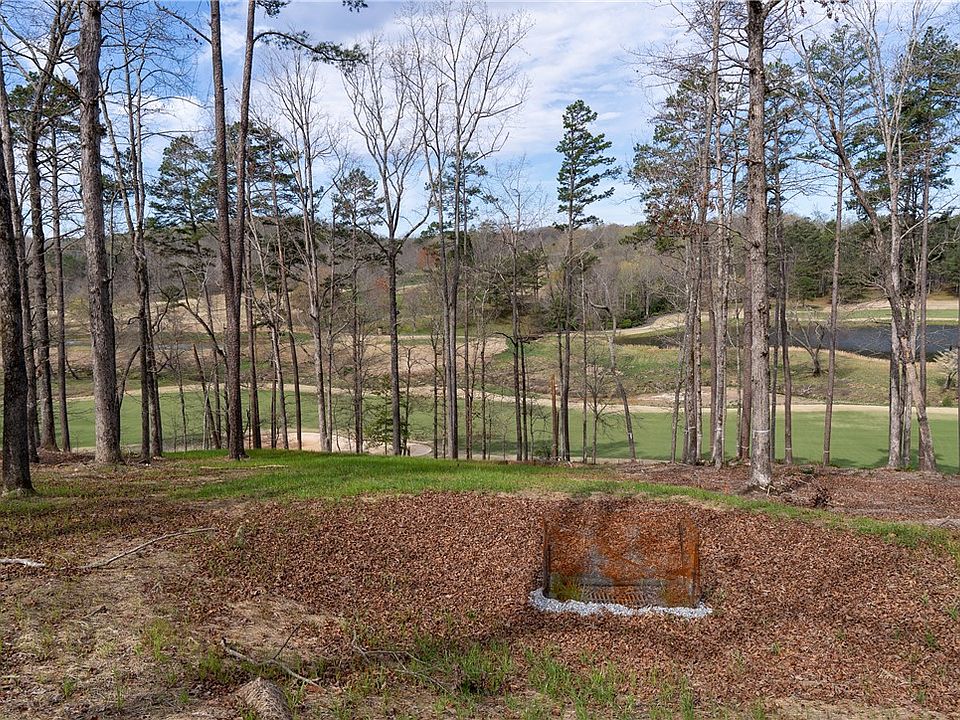 1st image of 4 Fairways Edge Dr