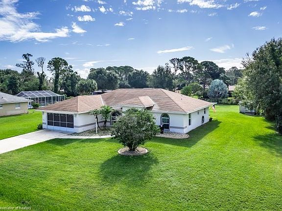 2nd image of 6324 Bayhill Ln
