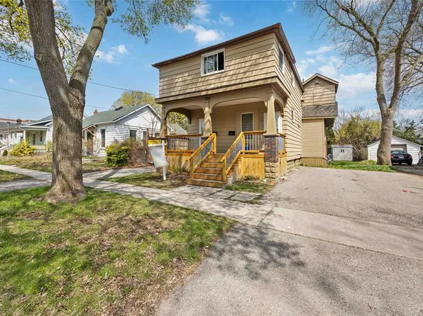 150 College Ave N, Sarnia, ON N7T 6B3