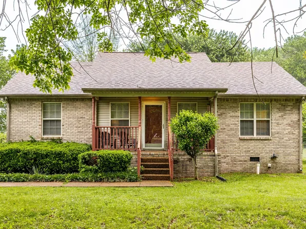 125 Timberwood Dr, Portland, TN 37148