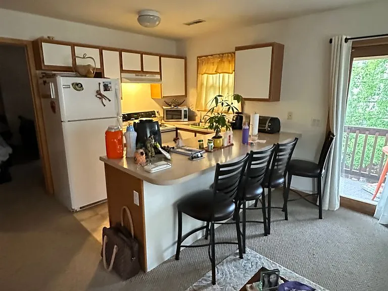 765 Lincoln Ave — Photo 2