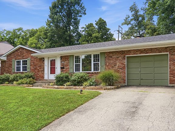 3rd image of 1409 Meadowbright Ln
