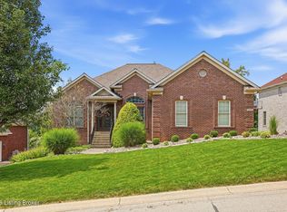 8006 Kendrick Crossing Ln, Louisville, KY 40291