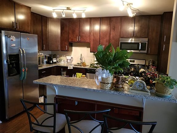 3rd image of 10015 Beverly Dr APT 401