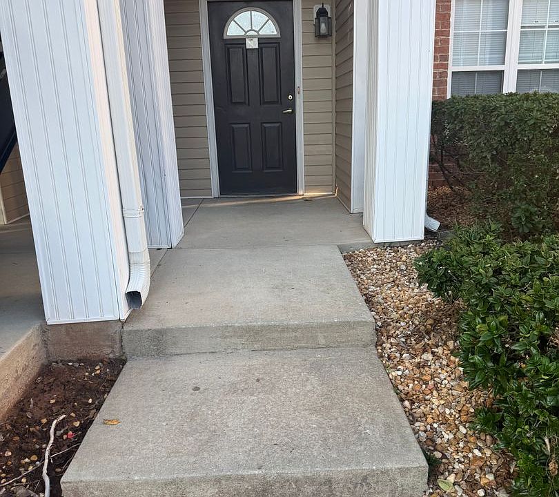 1st image of 2510-101 Huntscroft Ln Building 4
