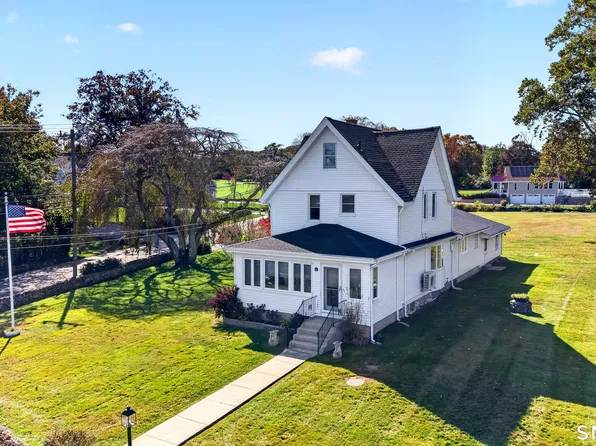 174 River Road, Stonington, CT 06379