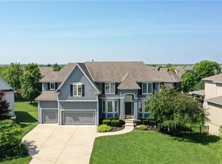 24127 W 95th Ter, Lenexa, KS 66227