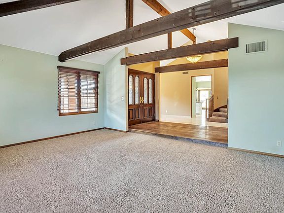 5th image of 12414 Shropshire Ln