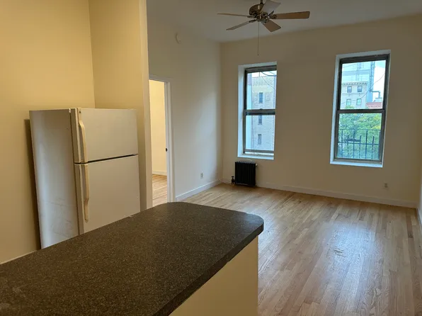 108 E 4th St APT 22, New York, NY 10003