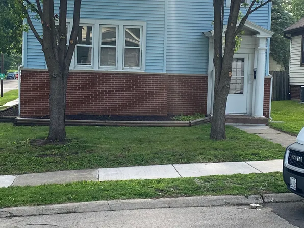 1104 17th St #2, Rockford, IL 61104
