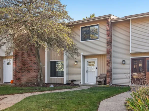 1067 Cascade Dr #1067, Aurora, IL 60506