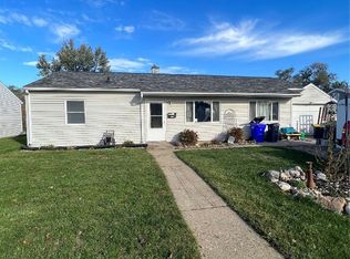 2418 8th Ave SW, Cedar Rapids, IA 52404