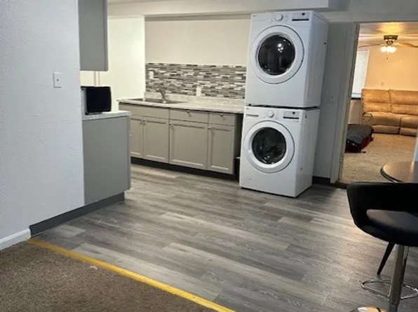 3042 Vfw St APT A, North Pole, AK 99705