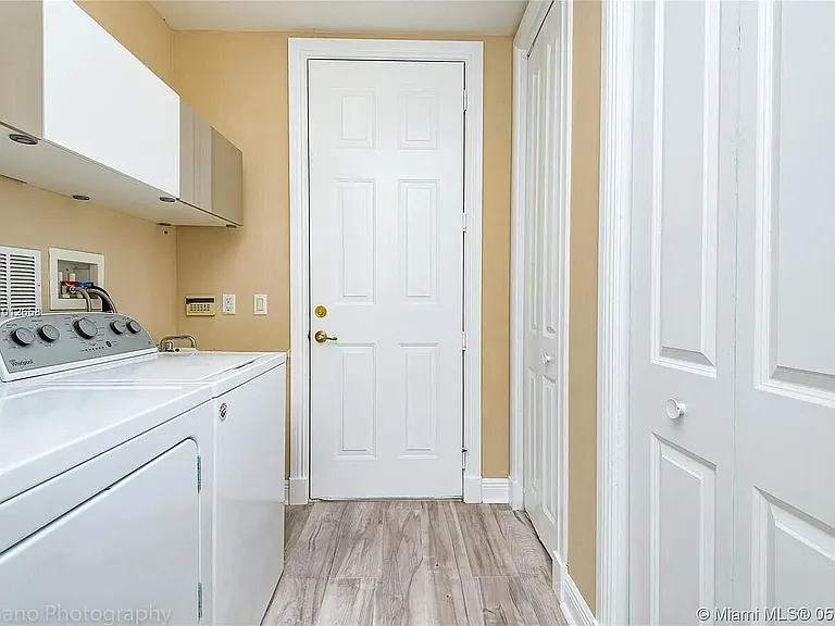 7551 Old Thyme Ct — Photo 15
