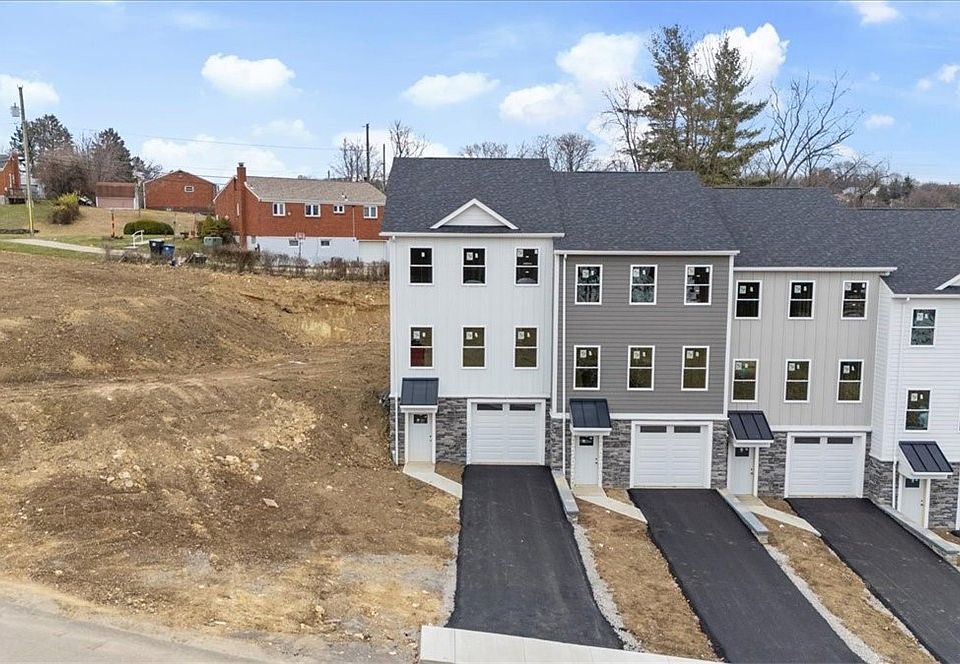 1st image of 122 Bella Vista Dr