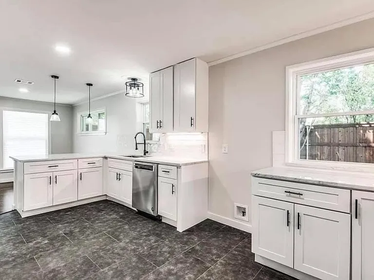 2050 Oates Cir — Photo 4