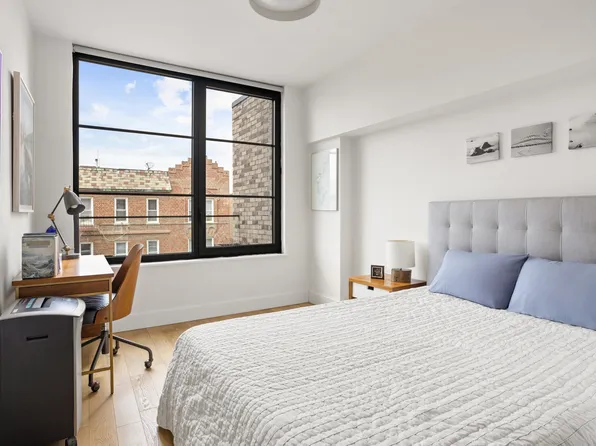 264 Webster Avenue image 7 of 15