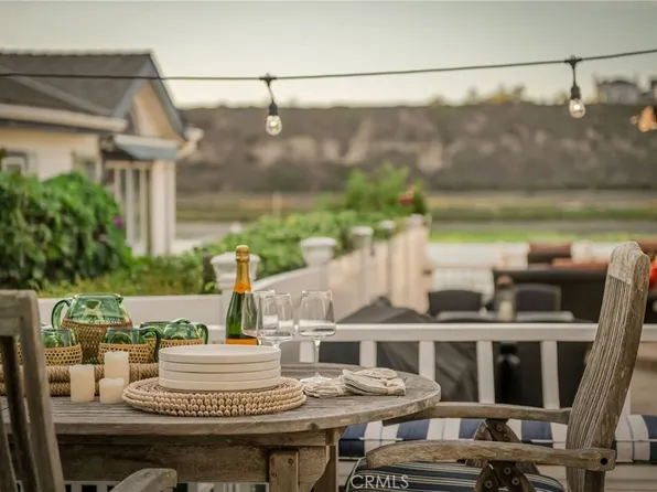 11 Saratoga, Newport Beach, CA 92660