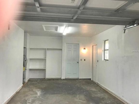 5th image of 3055 Pan American Blvd