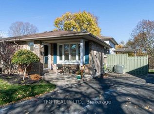 447 Harcourt Dr, Oshawa, ON L1H 6V8