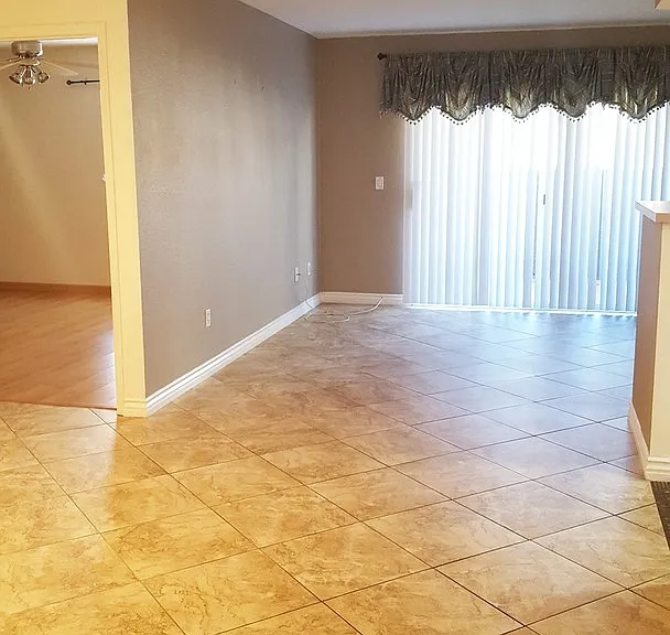 8070 W Russell Rd #1010 — Photo 3
