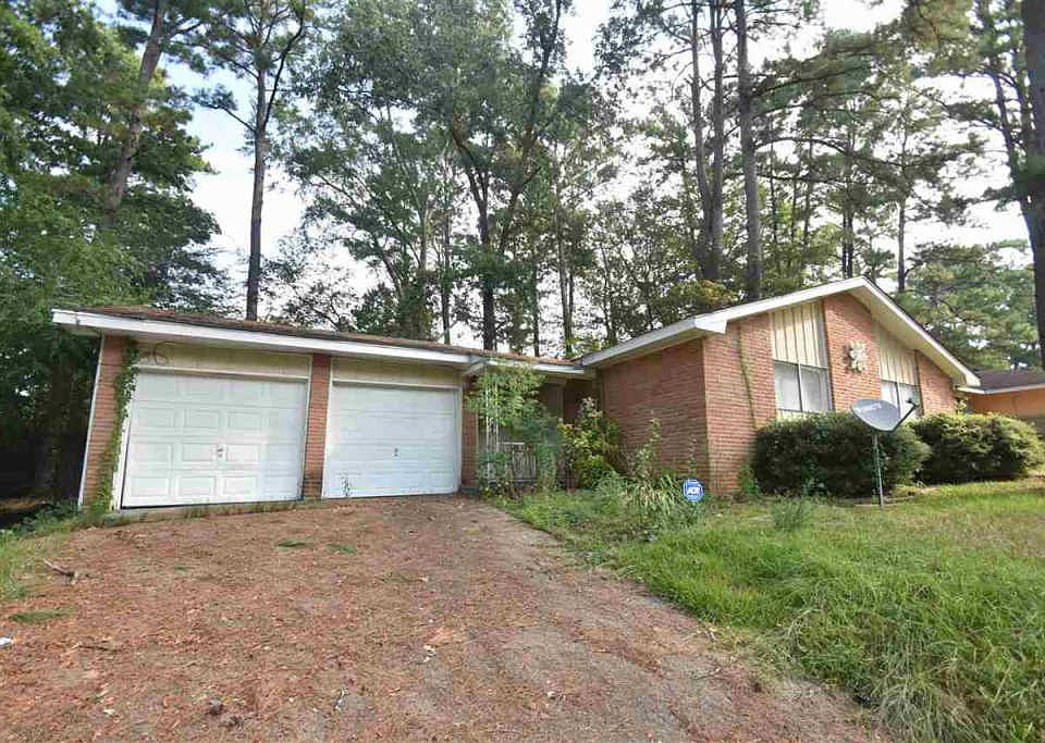 2nd image of 224 Shiloh Dr