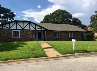 5711 Ridge Dr, Arlington, TX 76016