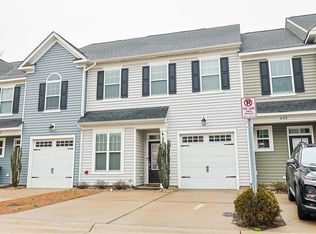 636 Rhema Rd, Virginia Beach, VA 23462